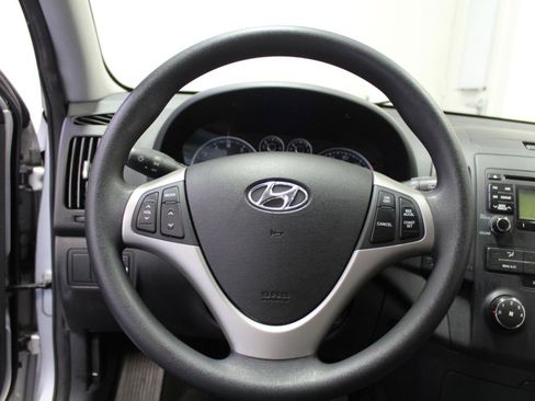 Used 2012 Hyundai Elantra w/ Preferred Pkg FWD image 8