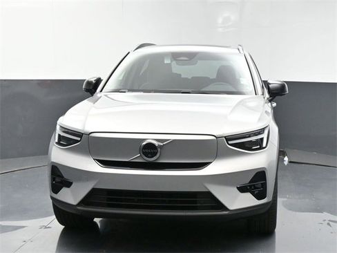 New 2024 Volvo XC40 Recharge Plus w/ Protection Package Premier image 3