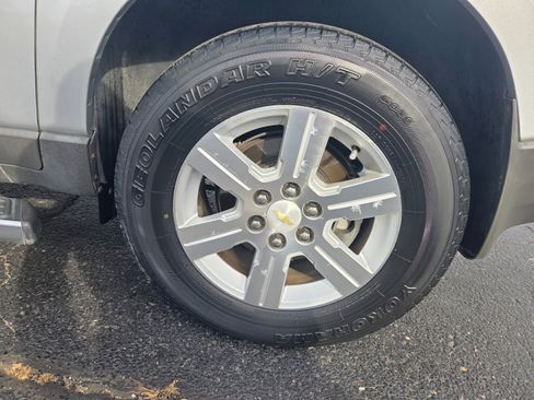 Used 2011 Chevrolet Traverse LT w/ Personal Connectivity Package image 20