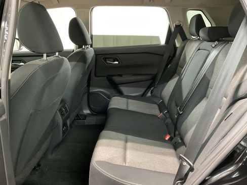 Used 2024 Nissan Rogue SV AWD/4WD image 20