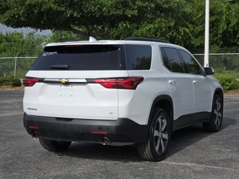 Certified 2023 Chevrolet Traverse LT w/ LT Premium Package FWD image 6