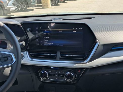 New 2026 Chevrolet Trax LT w/ LT Convenience Package image 18