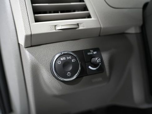 Used 2010 Chevrolet Traverse LT w/ Personal Connectivity Package image 12