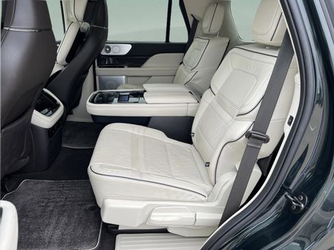 Certified 2023 Lincoln Navigator Black Label AWD/4WD image 29