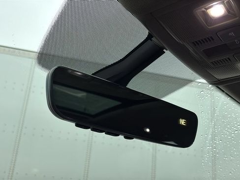 Used 2023 Volkswagen Atlas SE FWD image 25