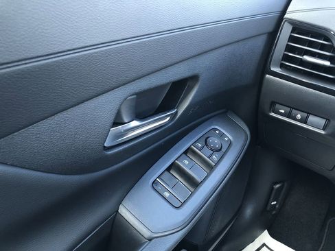 New 2026 Nissan Sentra SV w/ SV Convenience Package FWD image 21
