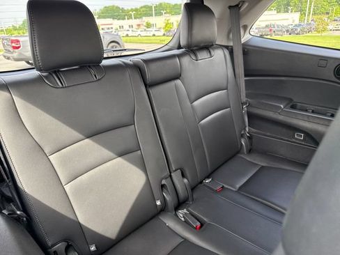 Used 2019 Honda Pilot Touring image 16