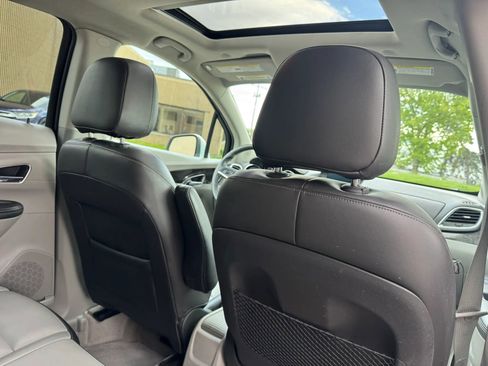 Used 2015 Buick Encore Premium w/ Experience Buick Package FWD image 33