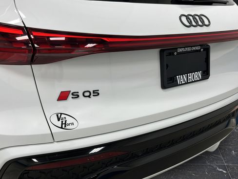 Used 2025 Audi SQ5 Premium Plus AWD/4WD image 38