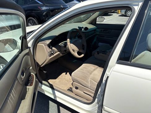 Used 2005 Buick Century Custom FWD image 7