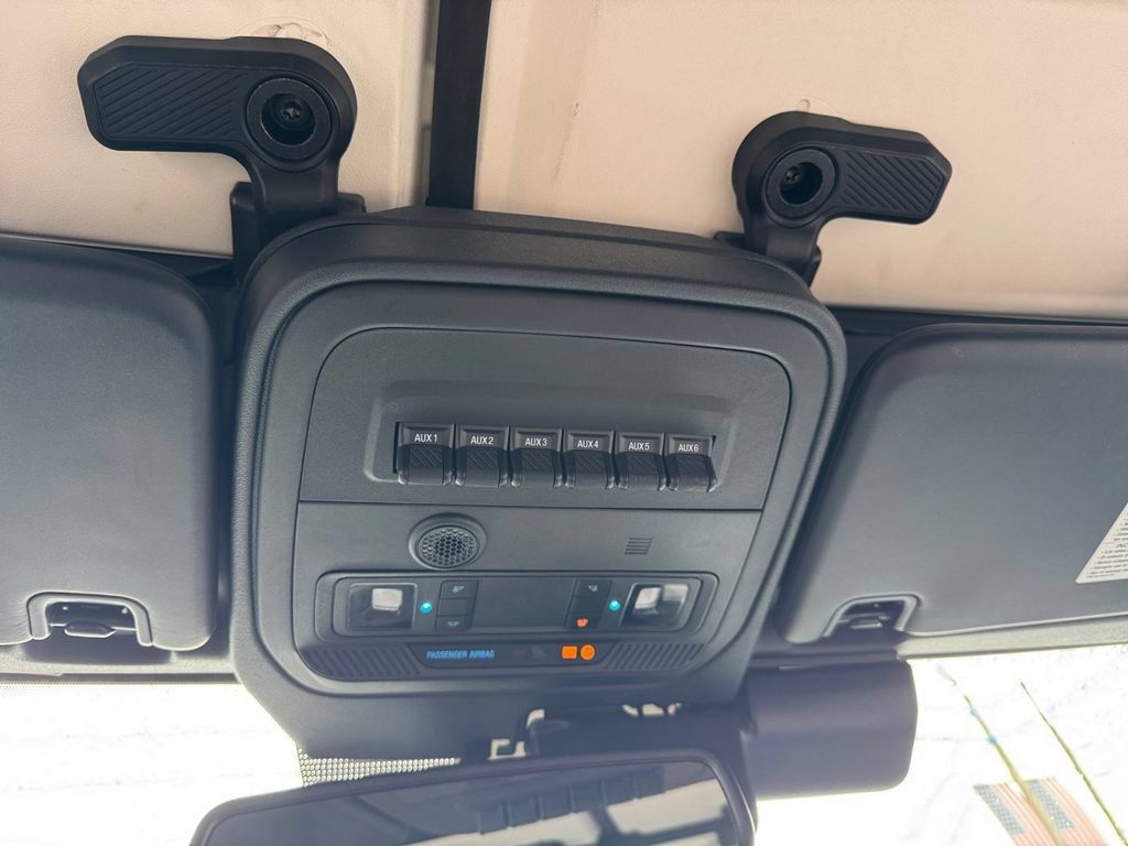 Certified 2025 Ford Bronco Badlands AWD/4WD image 24