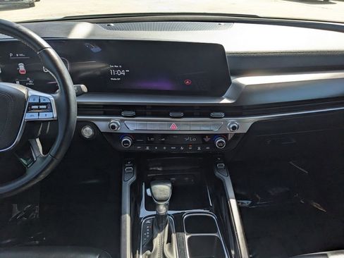 Certified 2024 Kia Telluride S image 16