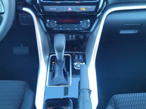 New 2025 Mitsubishi Eclipse Cross LE image 8