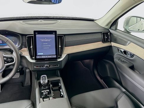 Used 2026 Volvo XC90 B6 Plus w/ Protection Package Premier image 20