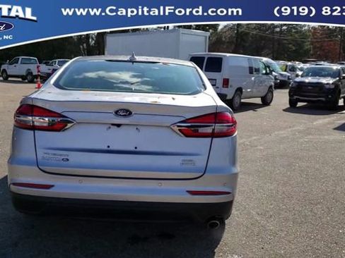Used 2019 Ford Fusion SEL FWD image 7