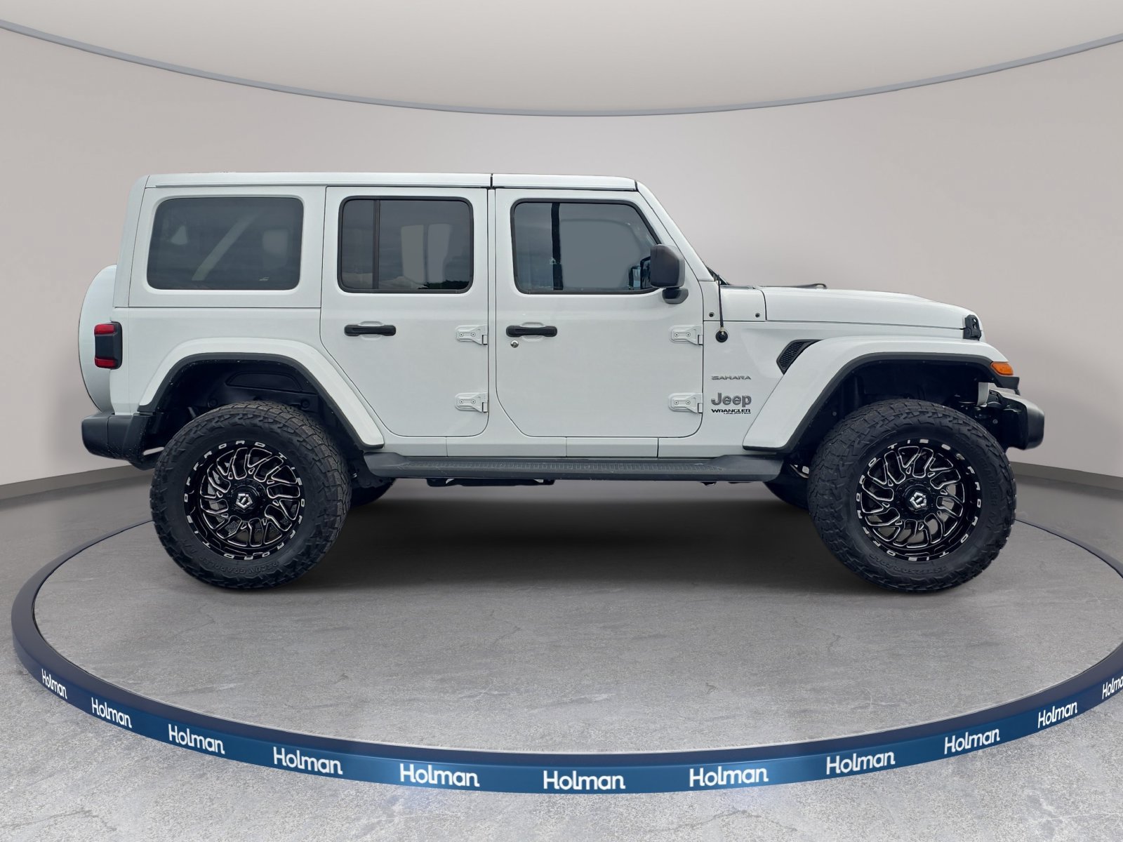 Used 2021 Jeep Wrangler Unlimited Sahara AWD/4WD image 5