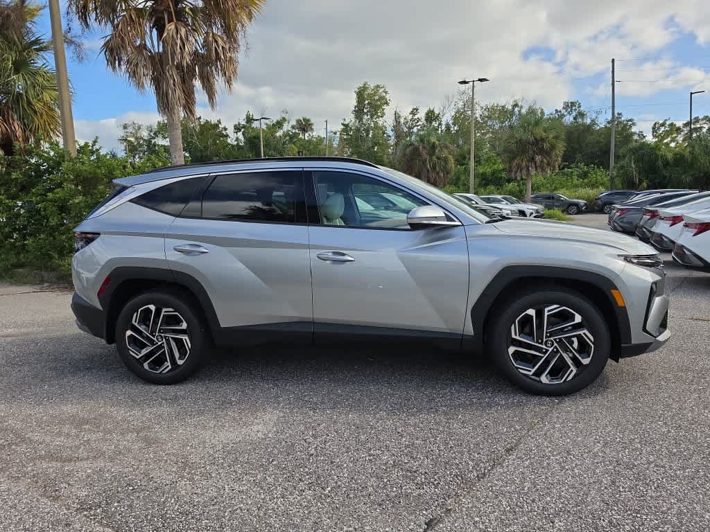 New 2026 Hyundai Tucson Limited FWD image 8