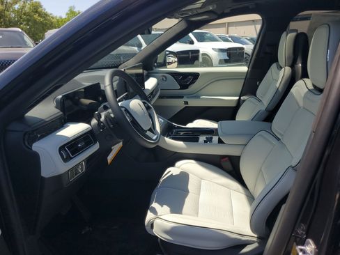 New 2026 Lincoln Aviator Black Label w/ Dynamic Handling Package AWD/4WD image 11