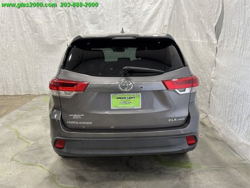 Used 2017 Toyota Highlander XLE AWD/4WD image 20