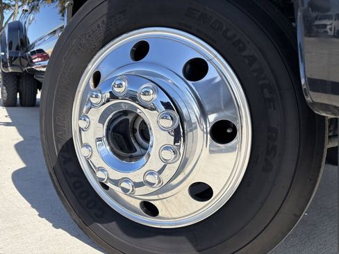 Used 2022 Ford F450 Limited w/ FX4 Off-Road Package image 9