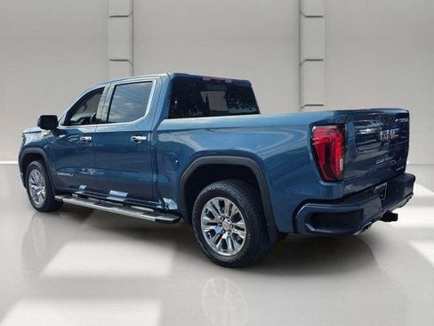 Used 2024 GMC Sierra 1500 Denali w/ Technology Package AWD/4WD image 3