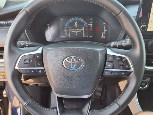 Used 2025 Toyota Grand Highlander FWD image 22