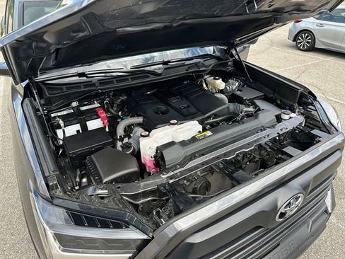 Used 2025 Toyota Tundra SR5 AWD/4WD image 30