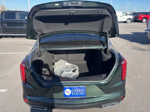 Used 2021 Cadillac CT4 Premium Luxury image 11