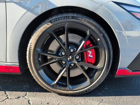 New 2025 Hyundai Elantra N image 25