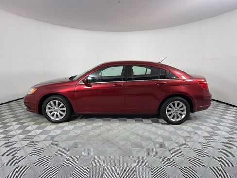 Used 2013 Chrysler 200 Touring FWD image 6