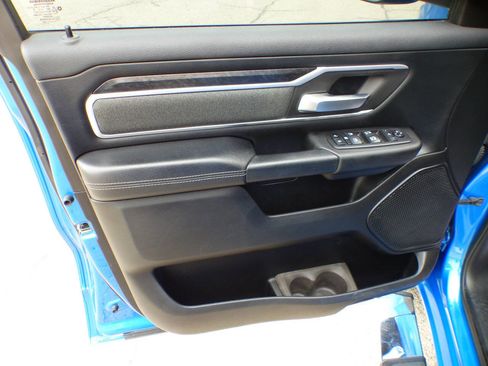 Used 2020 RAM 1500 Big Horn AWD/4WD image 18