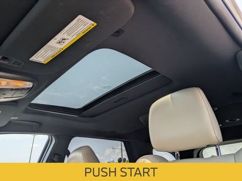 Used 2022 Dodge Durango GT RWD image 17