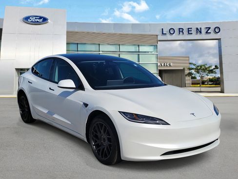 Used 2025 Tesla Model 3 Long Range image 3