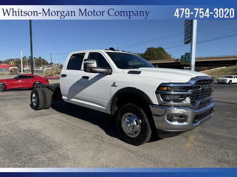 New 2026 RAM 3500 Tradesman AWD/4WD image 4