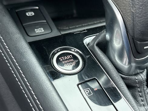 Used 2023 Nissan Kicks SV FWD image 19