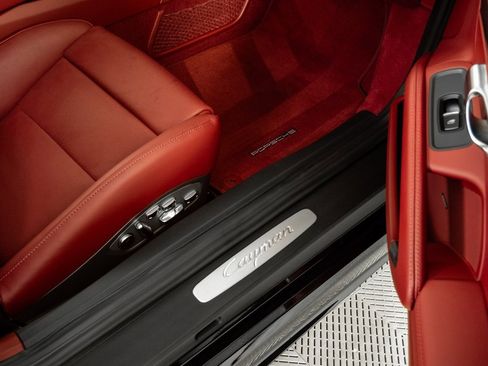 Certified 2024 Porsche 718 Cayman image 20