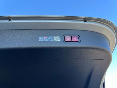 Certified 2025 Mercedes-Benz GLC 350e GLC 350e image 61