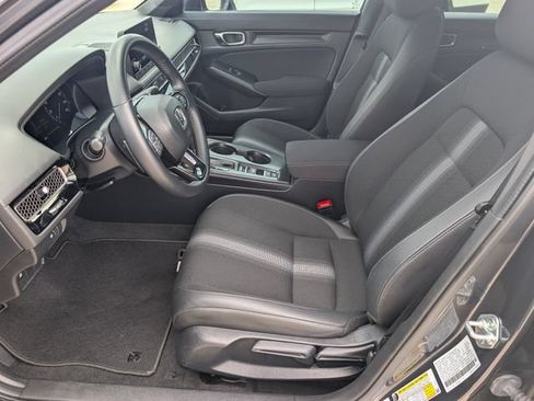 Used 2025 Honda Civic Sport image 6
