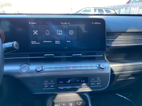 Used 2025 Hyundai Kona SEL image 17