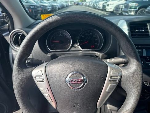 Used 2015 Nissan Versa SV FWD image 14