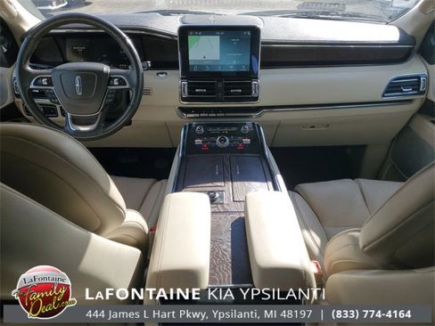 Used 2019 Lincoln Navigator Reserve image 26