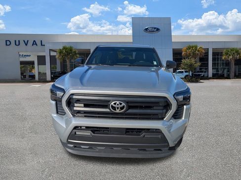 Used 2024 Toyota Tacoma SR image 9