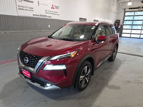 Used 2022 Nissan Rogue Platinum w/ Head-Up Display Package AWD/4WD image 7