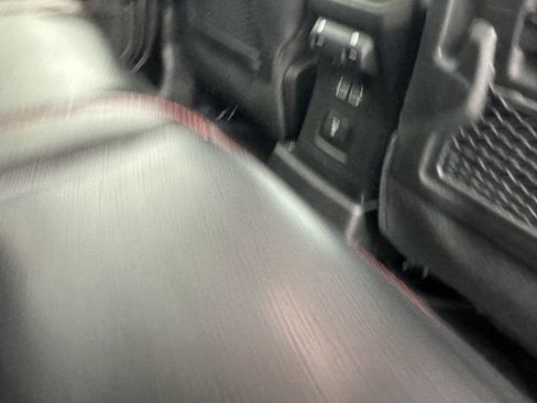 Used 2023 Jeep Wrangler Unlimited Rubicon w/ Cold Weather Group AWD/4WD image 34