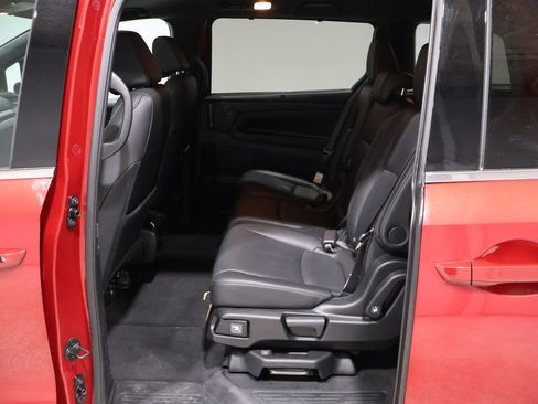 Used 2025 Honda Odyssey Sport-L image 19