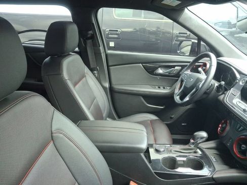 Certified 2022 Chevrolet Blazer RS w/ Enhanced Convenience Package AWD/4WD image 12