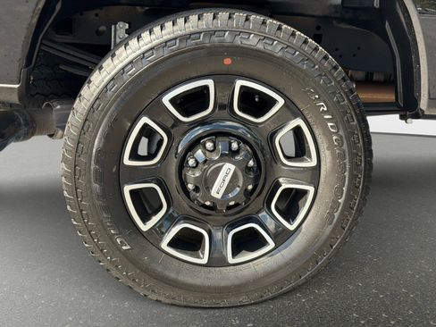 Used 2025 Ford F250 Platinum image 18