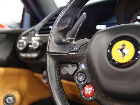 Used 2019 Ferrari 488 Spider RWD image 16