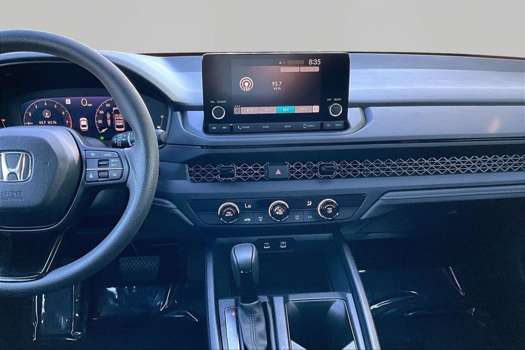 Certified 2025 Honda Accord LX image 9