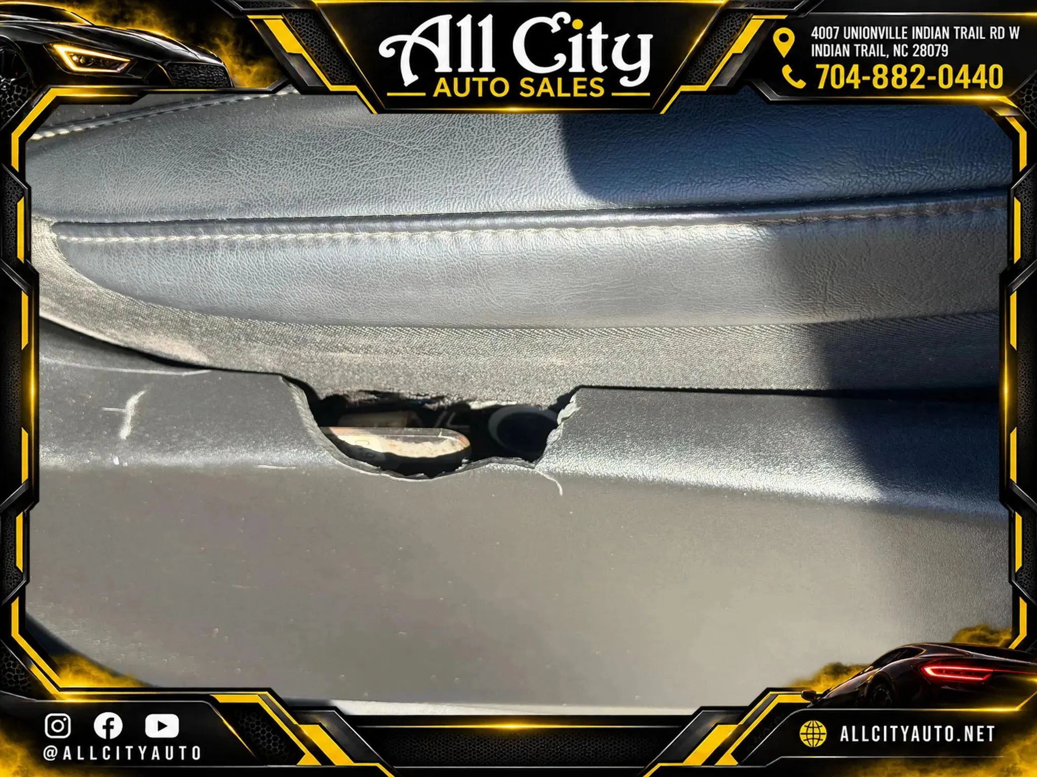 Used 2020 Chrysler Voyager Lxi FWD image 45